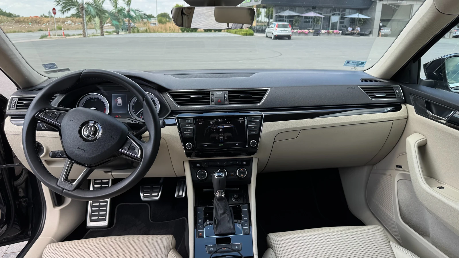 Skoda Superb  Skoda Superb 2.0TDI 4x4 L&K - изображение 8