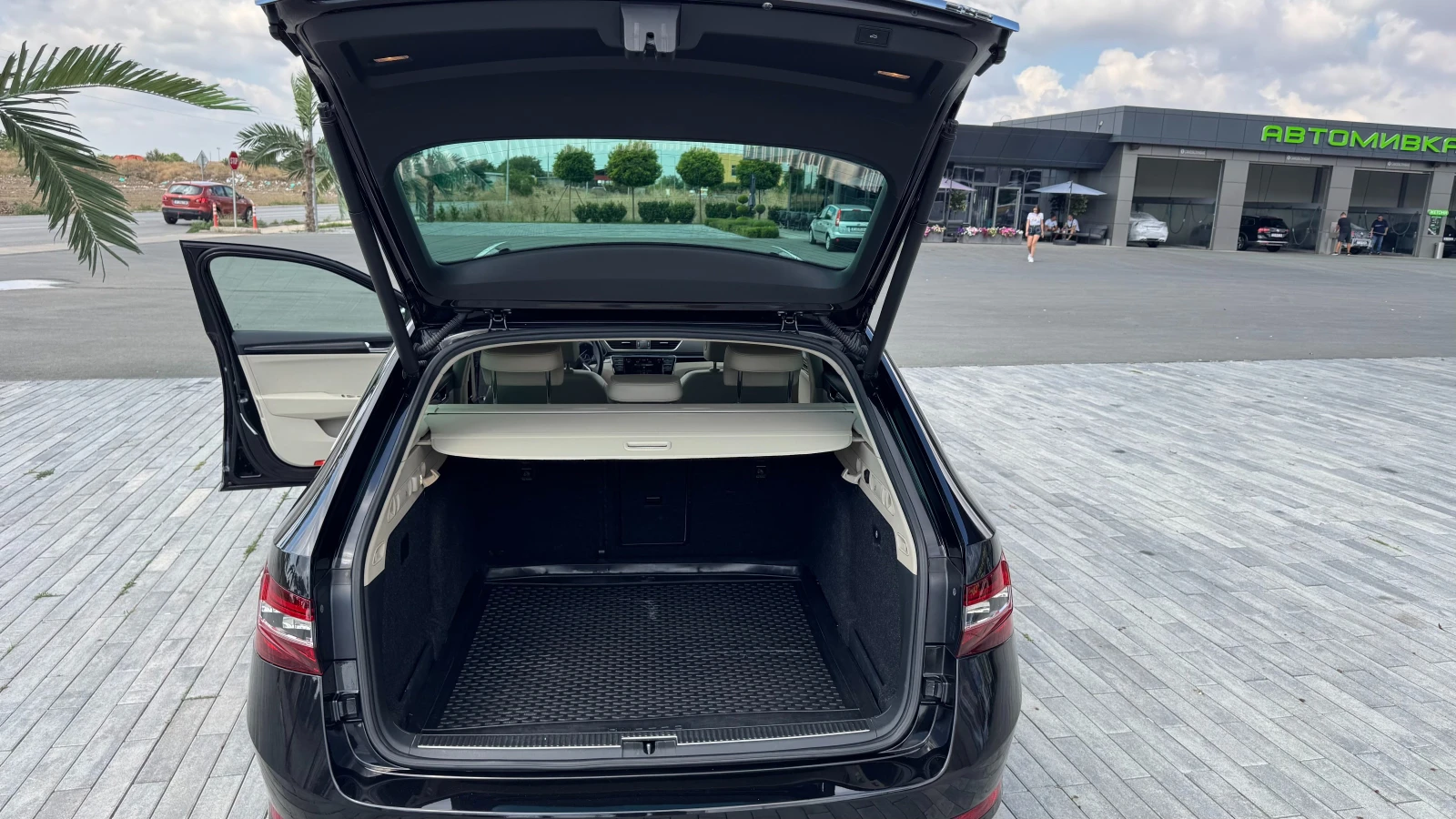 Skoda Superb  Skoda Superb 2.0TDI 4x4 L&K | Mobile.bg   11