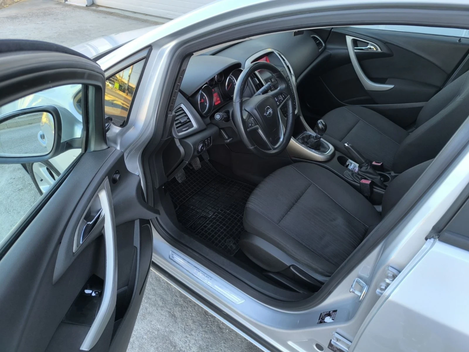 Opel Astra 1.7 cdti - изображение 8