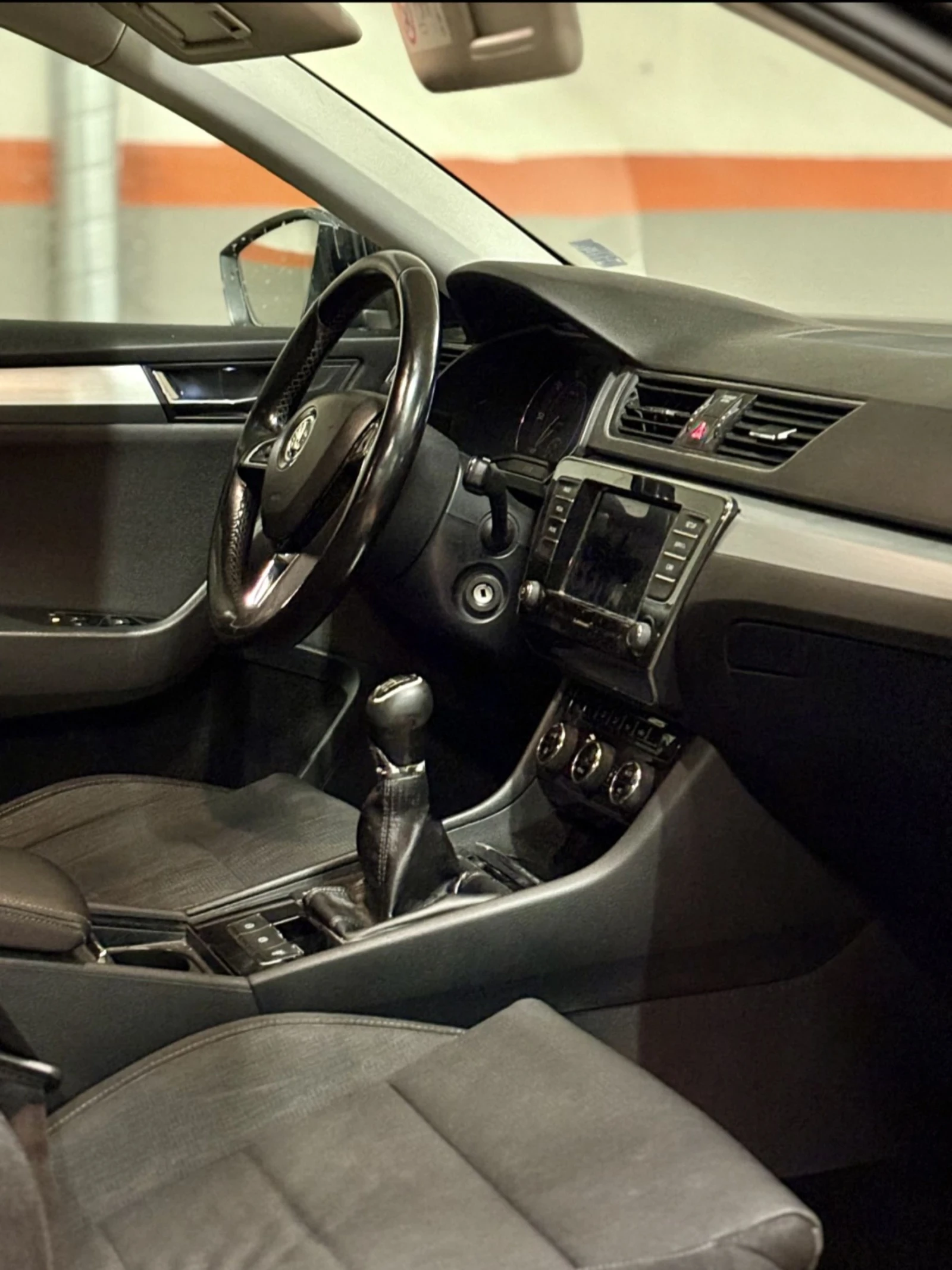 Skoda Superb 2.0 TDI / EURO 6 / TOP  - изображение 4