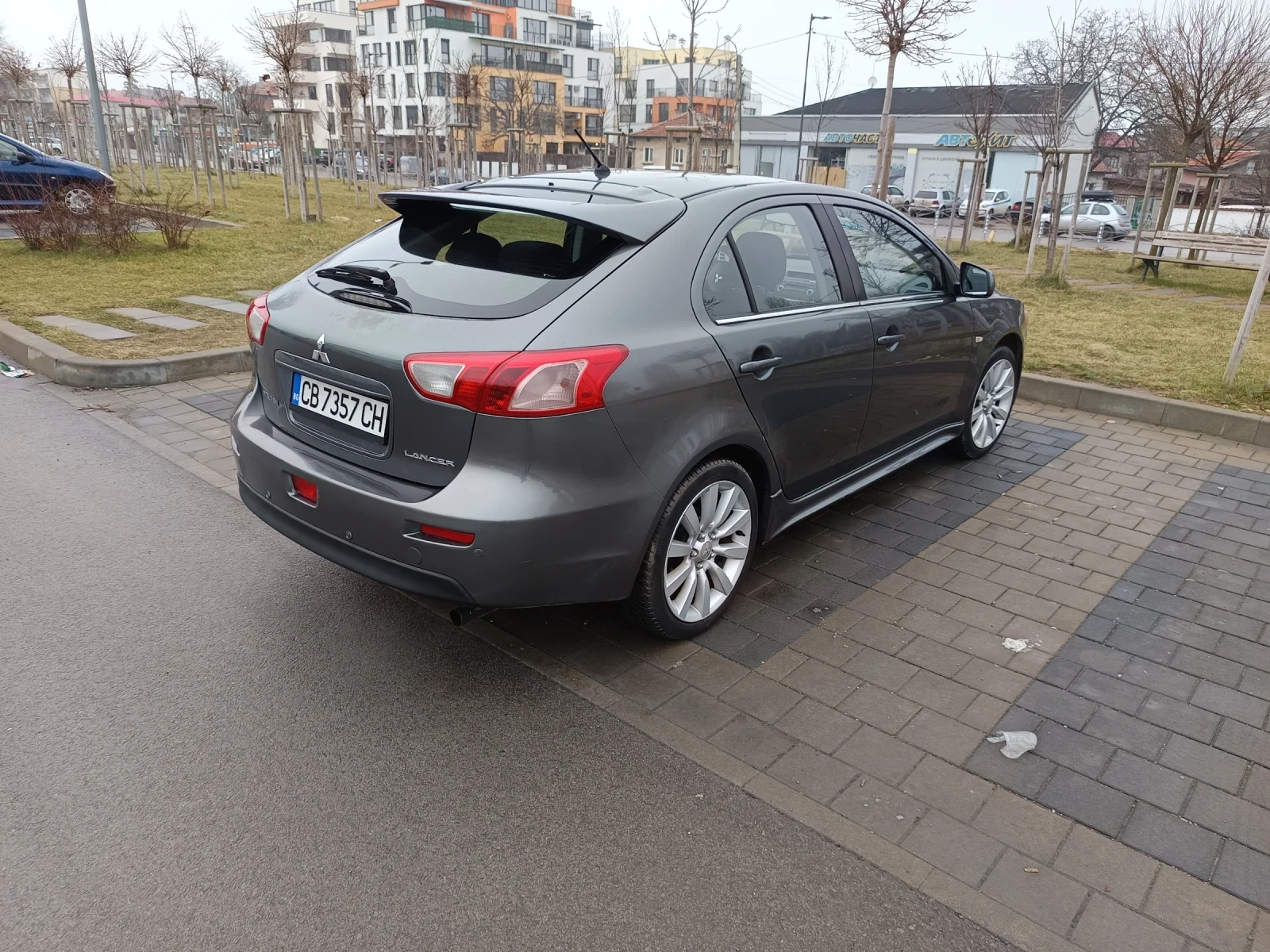 Mitsubishi Lancer Sportback - изображение 4