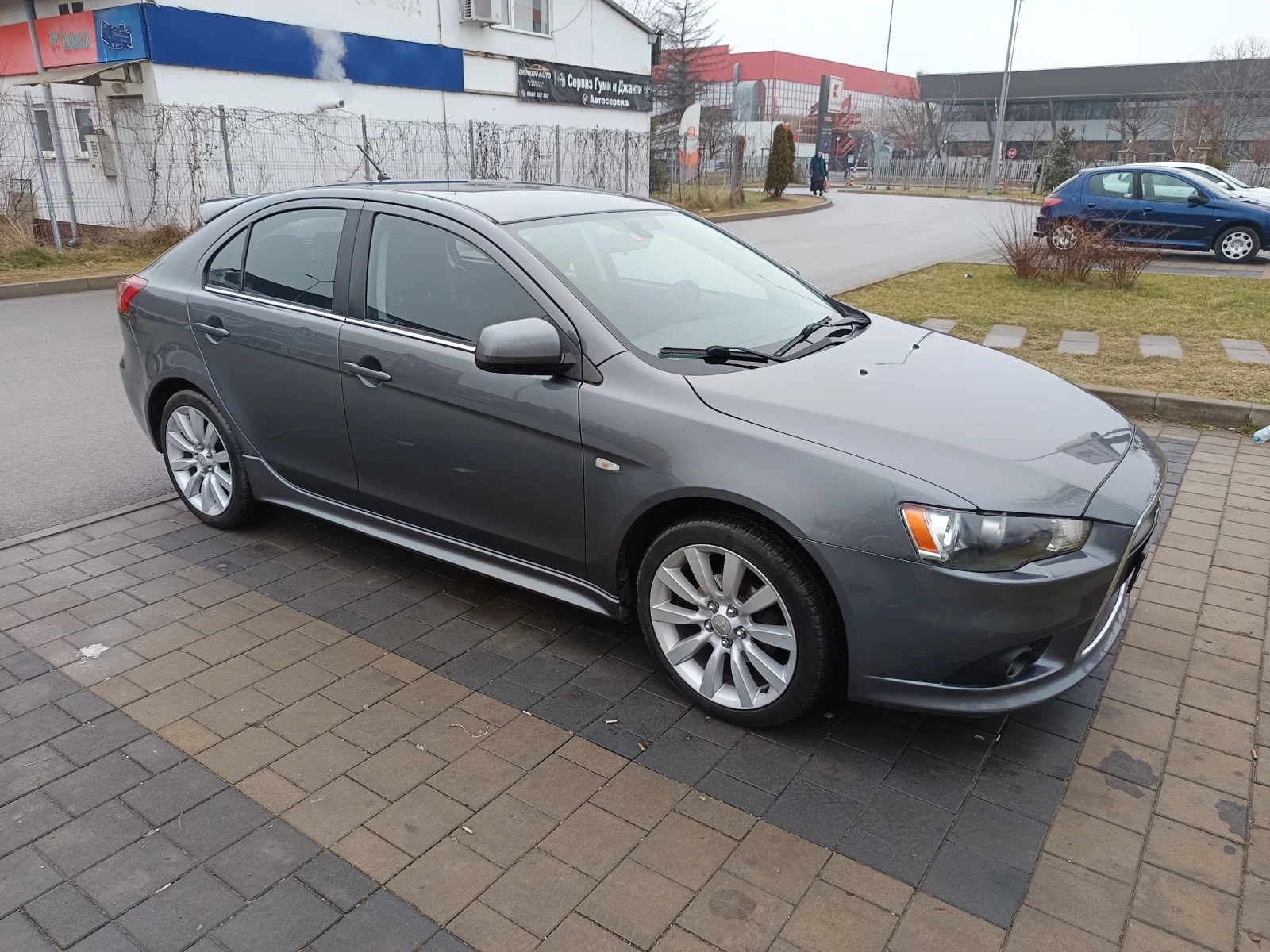 Mitsubishi Lancer Sportback - изображение 2