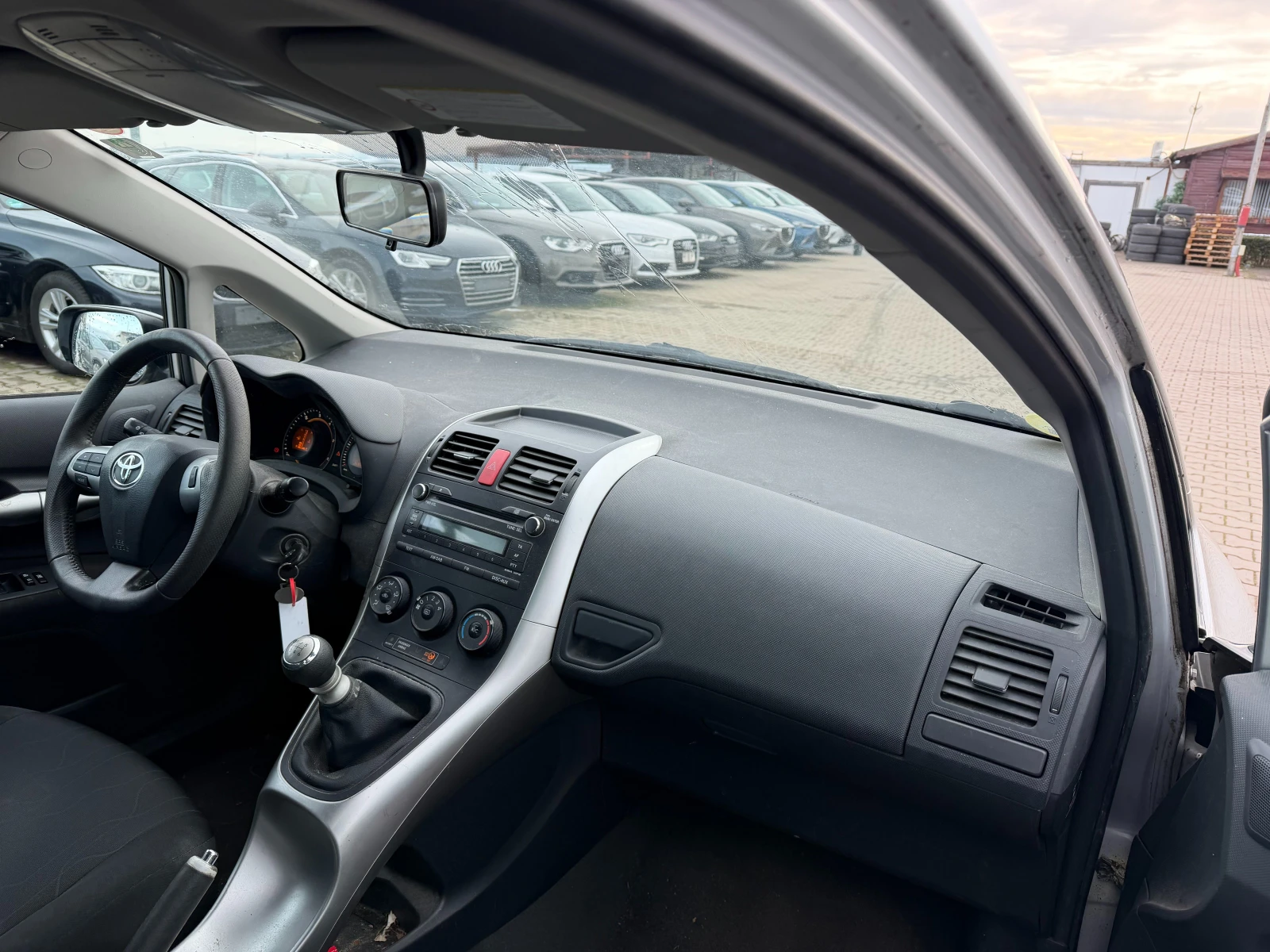 Toyota Auris 1.4 D-4D EURO 5 - изображение 10