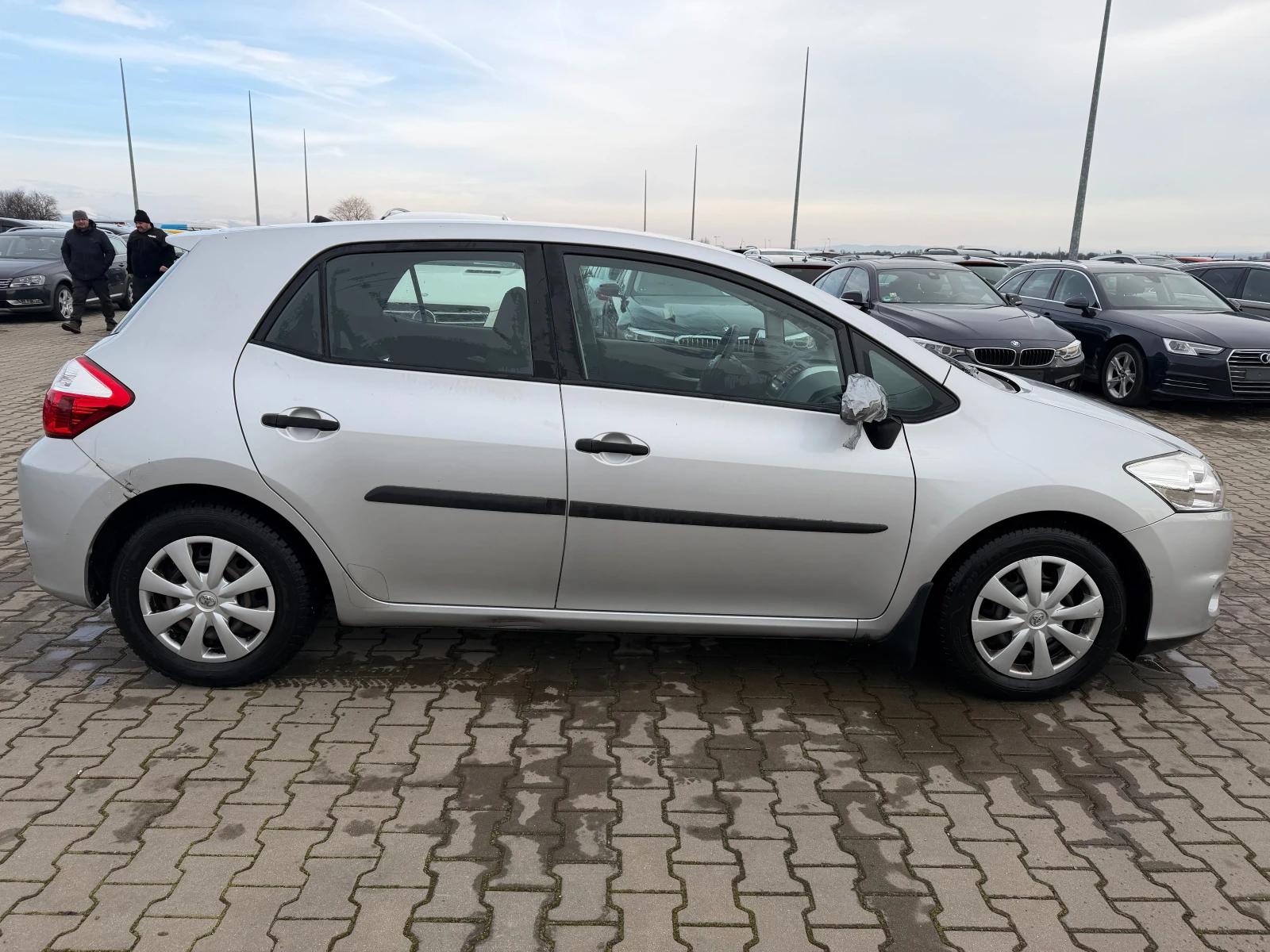 Toyota Auris 1.4 D-4D EURO 5 - изображение 5