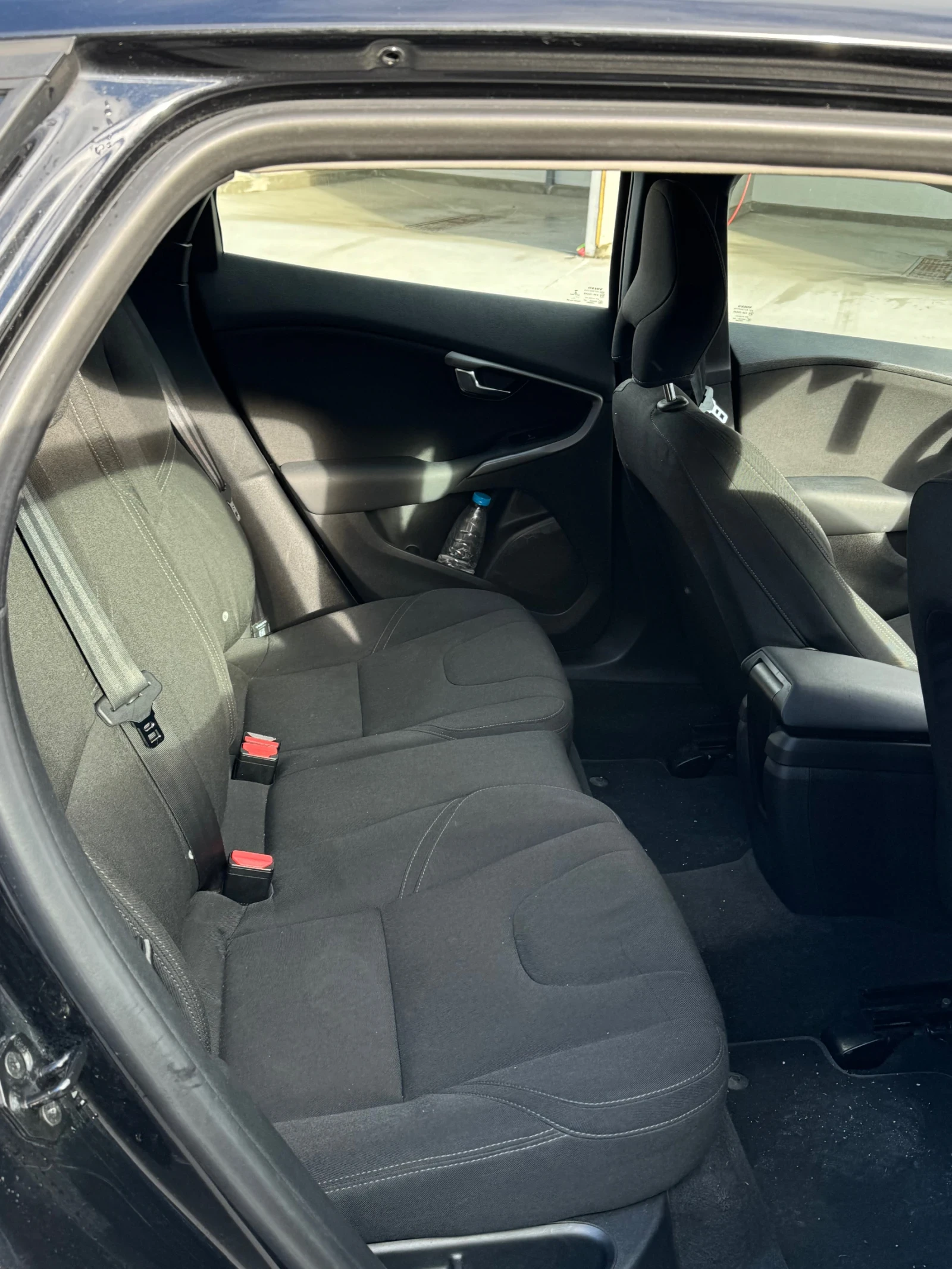 Volvo V40  - изображение 5