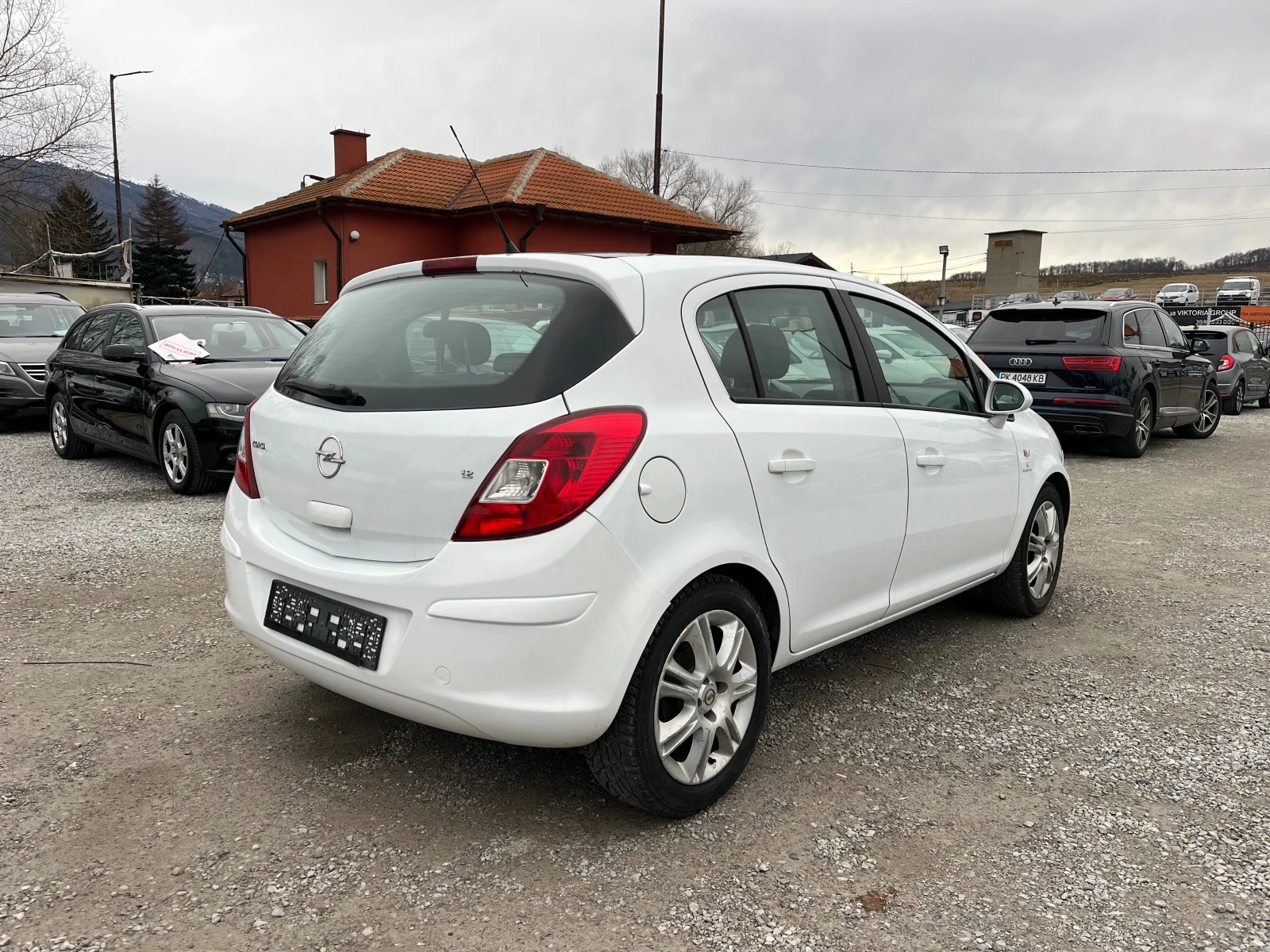 Opel Corsa 1.2I - изображение 4