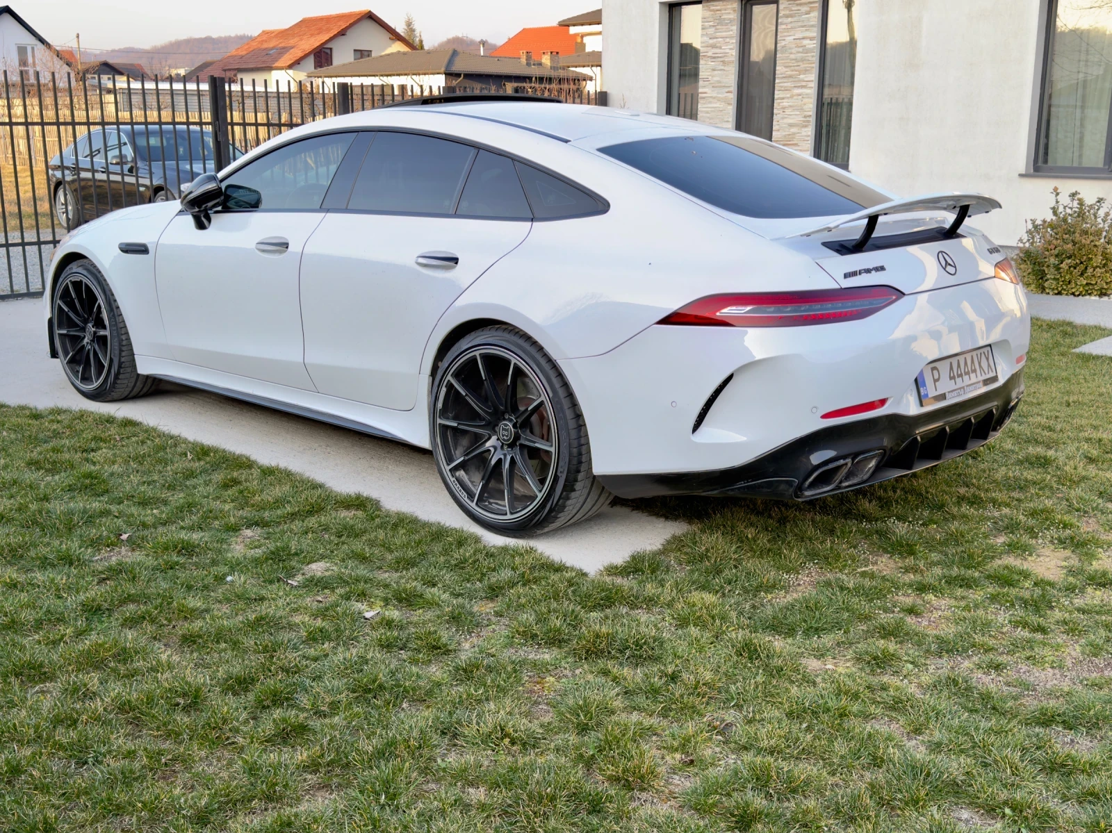 Mercedes-Benz AMG GT 5.3 /4 MATIC/Burmaster/6.3 PACK, снимка 4 - Автомобили и джипове - 53817740