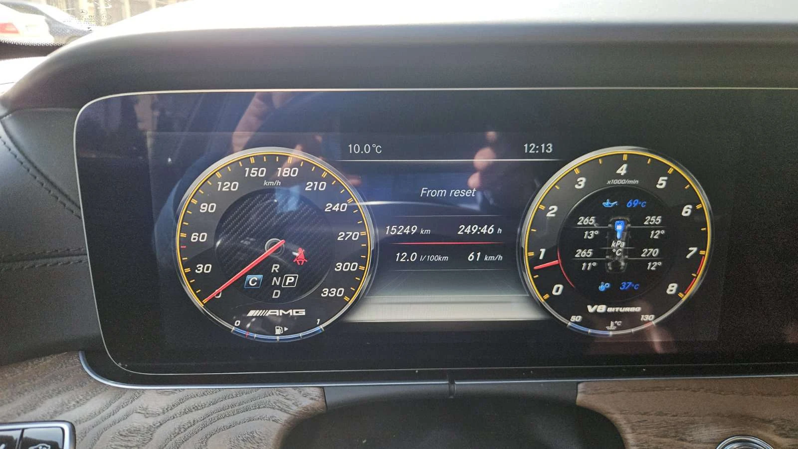 Mercedes-Benz E 63 AMG, снимка 5 - Автомобили и джипове - 53871905