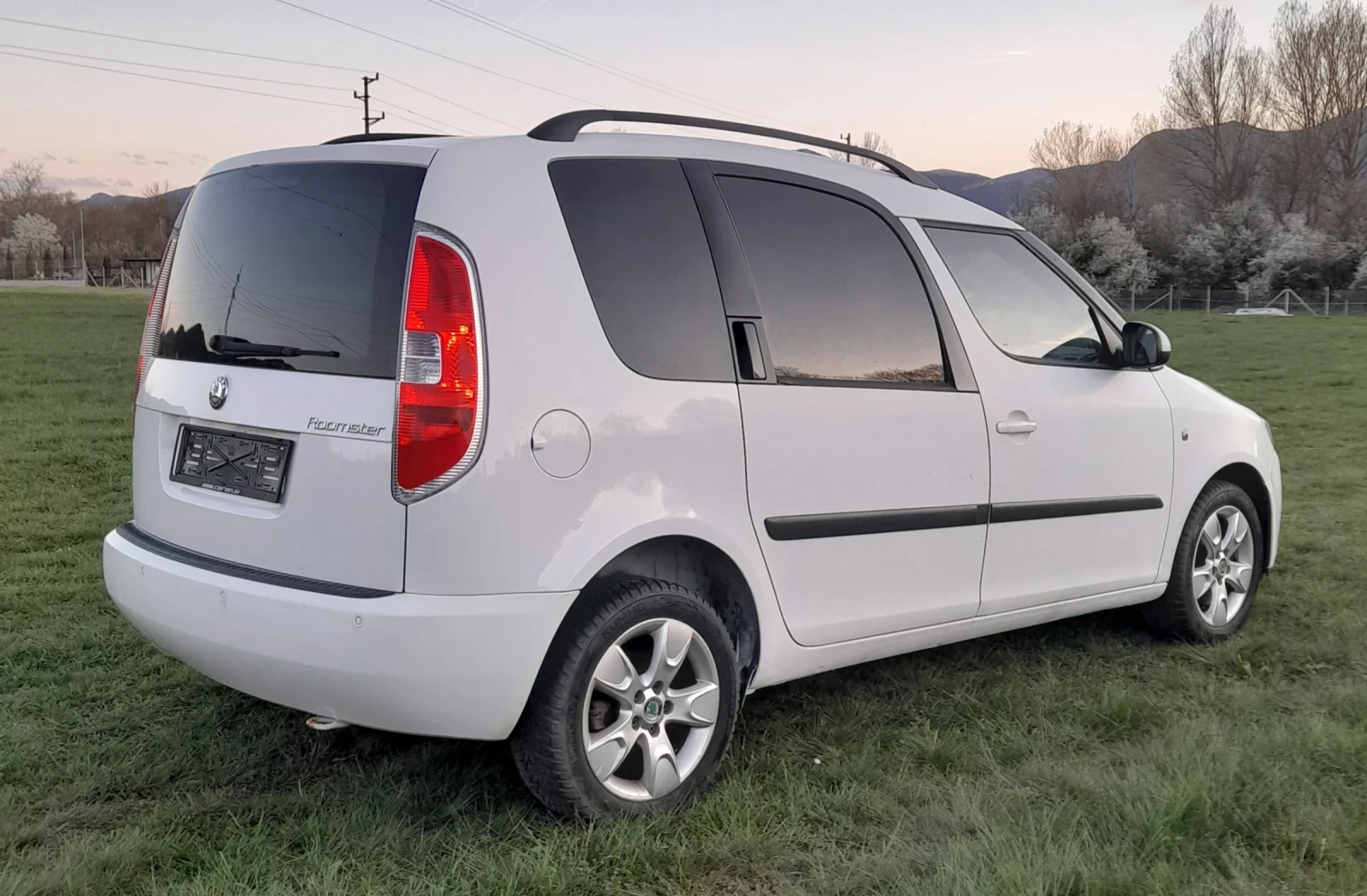 Skoda Roomster 1.6i, снимка 3 - Автомобили и джипове - 54128080