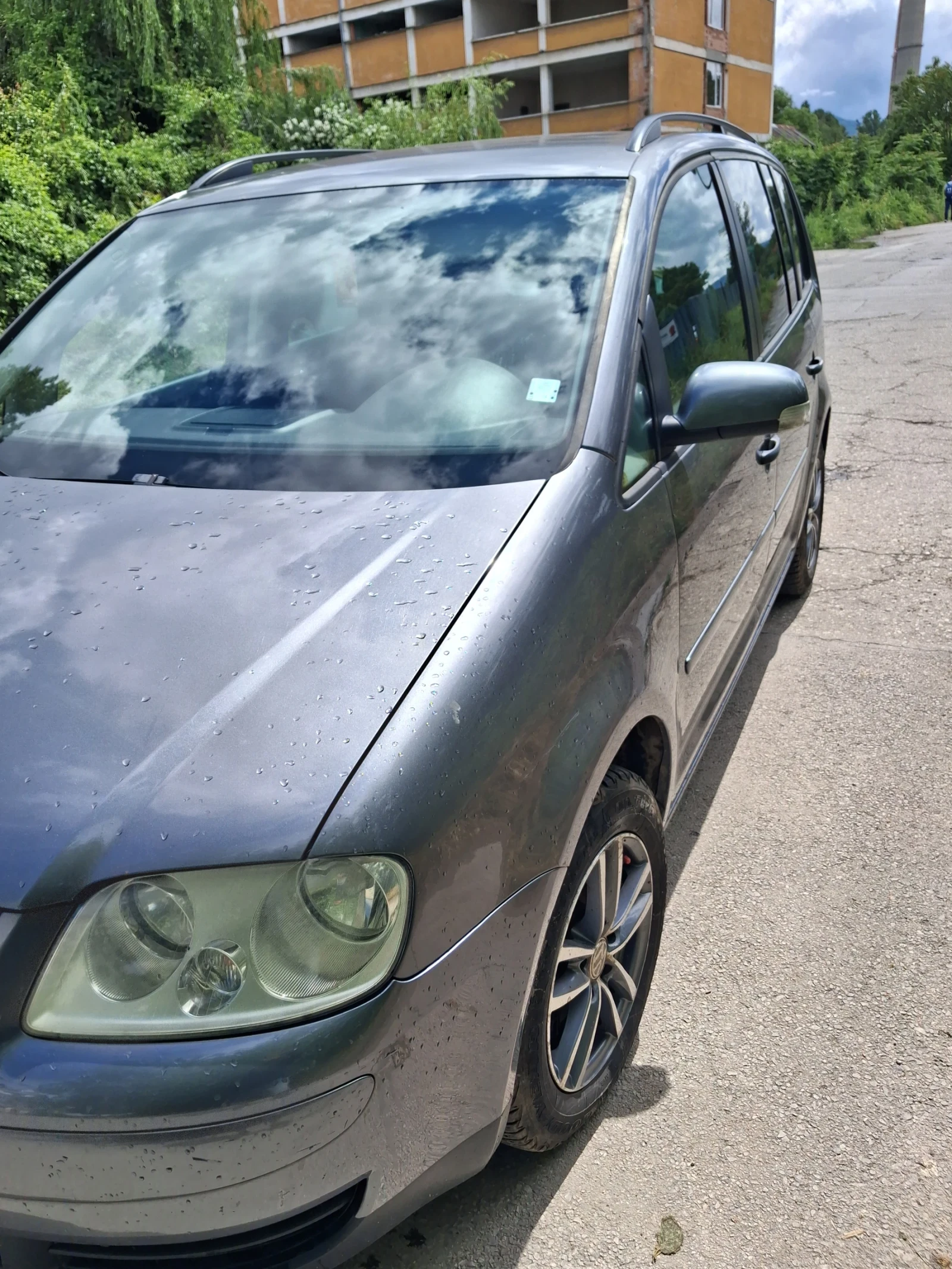 VW Touran, снимка 7 - Автомобили и джипове - 54779478