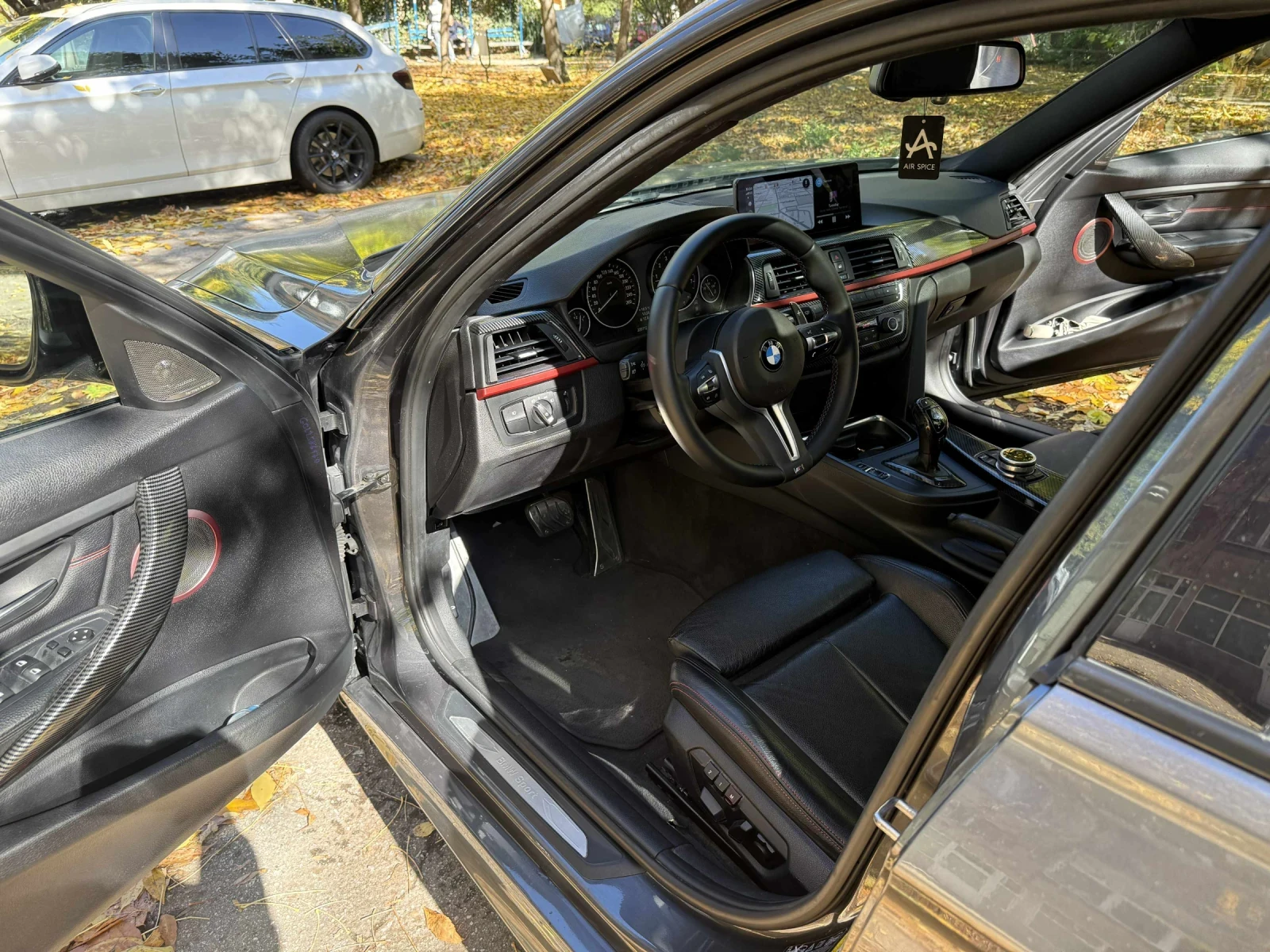BMW 335 xDrive , снимка 4 - Автомобили и джипове - 55038943