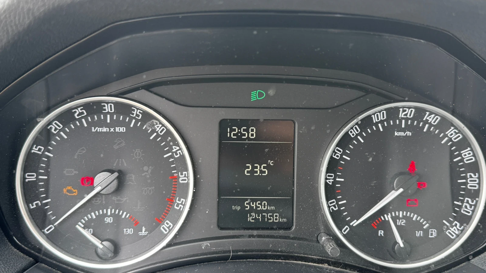 Skoda Octavia 1.6 TDI, снимка 5 - Автомобили и джипове - 55123996