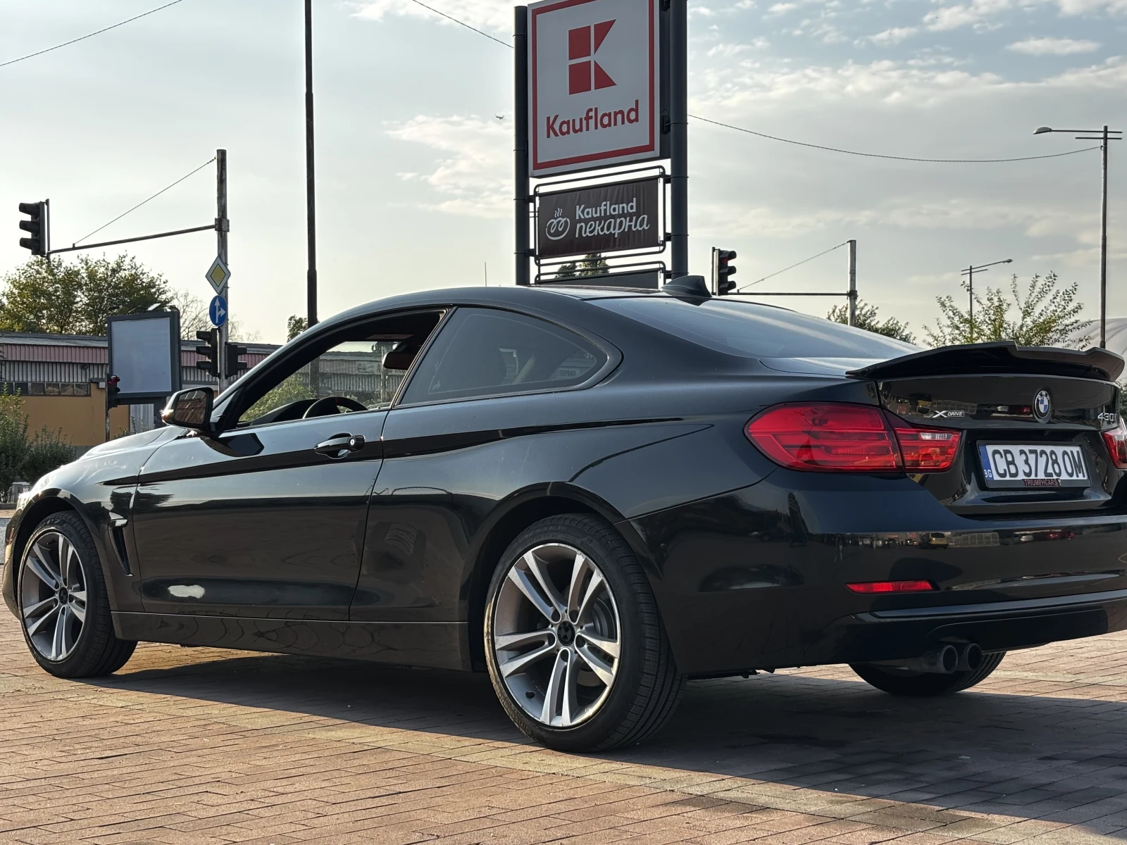 BMW 430 БЕЗ УДАРИ / Пълна история / Отлично състояние, снимка 2 - Автомобили и джипове - 55451139