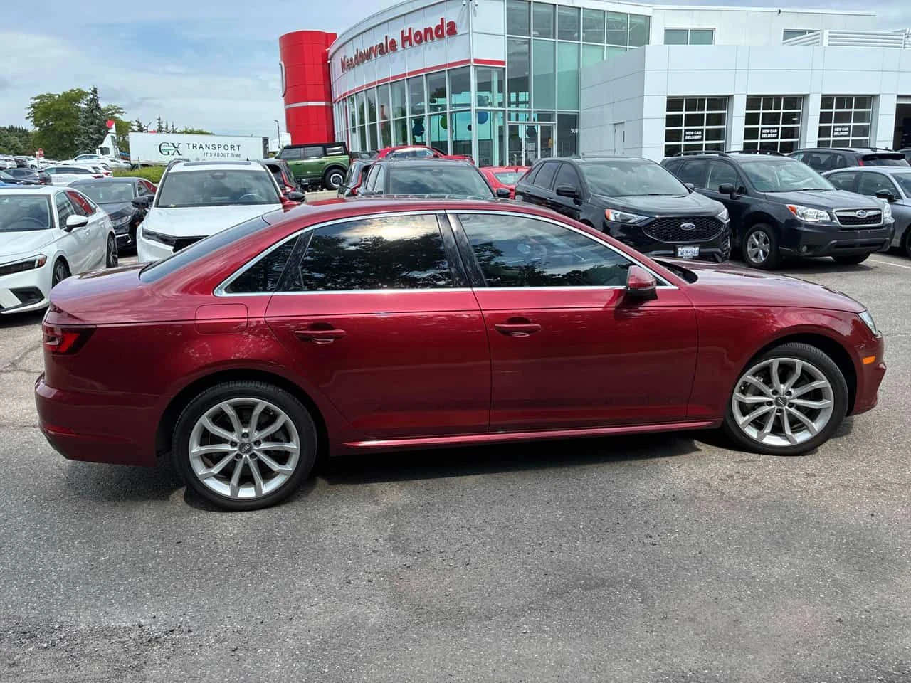 Audi A4 * Progressiv * CARFAX * БЕЗ ПЪРВОНАЧАЛНА ВНОСКА, снимка 3 - Автомобили и джипове - 55637709