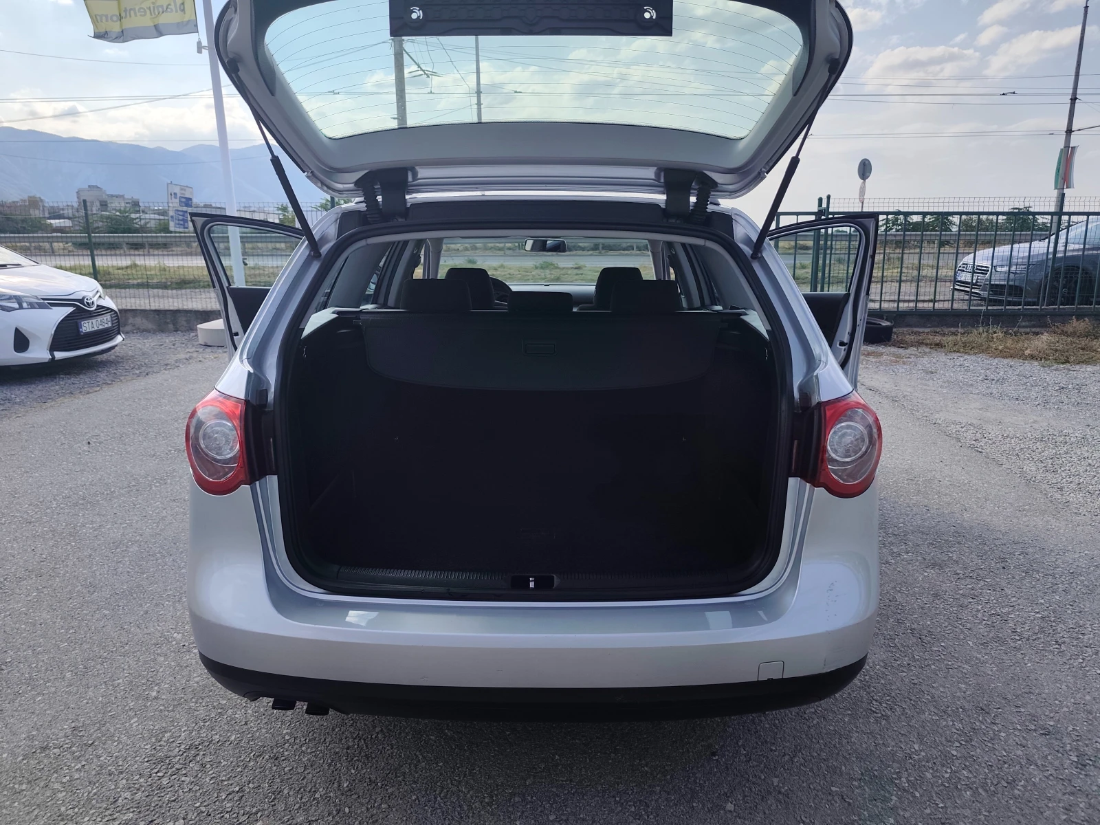 VW Passat 1.9TDI 105kc Italia, снимка 14 - Автомобили и джипове - 55688593