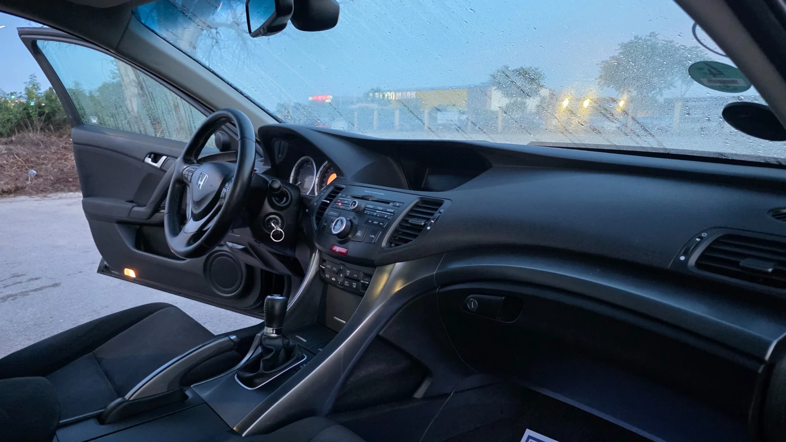 Honda Accord УНИКАТ, снимка 10 - Автомобили и джипове - 55711420