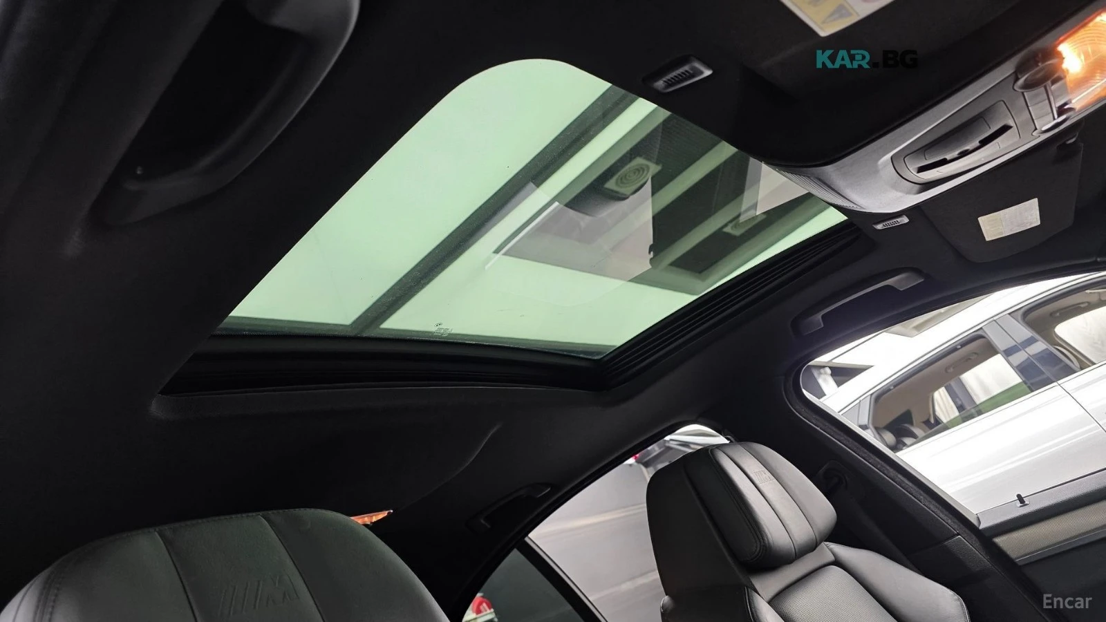 BMW M5 AKRAPOVIC* ПОДГРЕВ* ОБДУХВАНЕ* 360* КАМЕРА* ХЕДЪП*, снимка 15 - Автомобили и джипове - 56017654