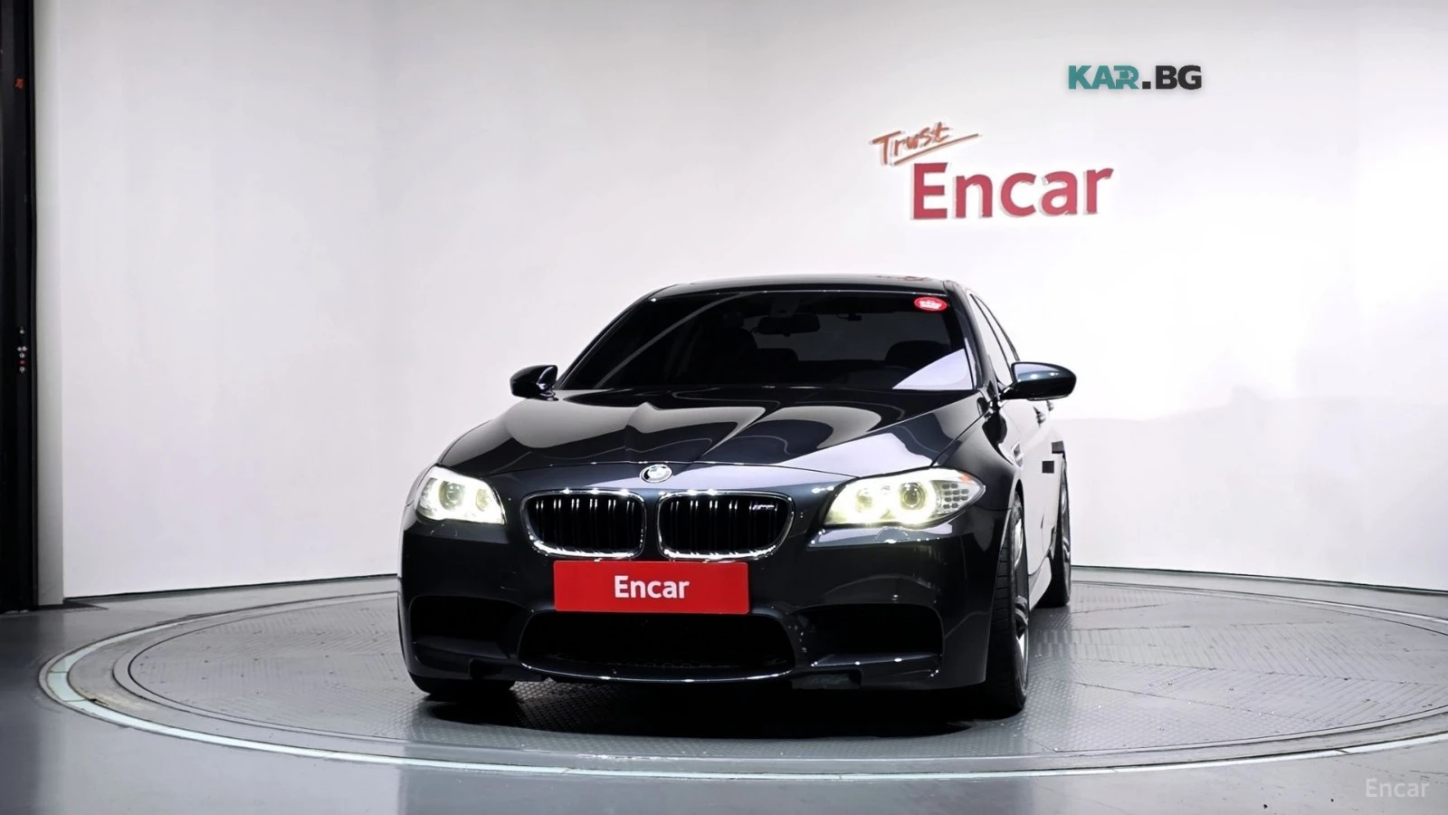 BMW M5 AKRAPOVIC* ПОДГРЕВ* ОБДУХВАНЕ* 360* КАМЕРА* ХЕДЪП*, снимка 2 - Автомобили и джипове - 56017654