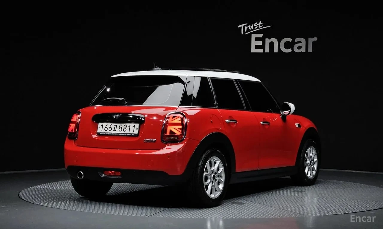 Mini Cooper * 5Door HIGH * ЦЕНА ДО БГ, снимка 2 - Автомобили и джипове - 56129683