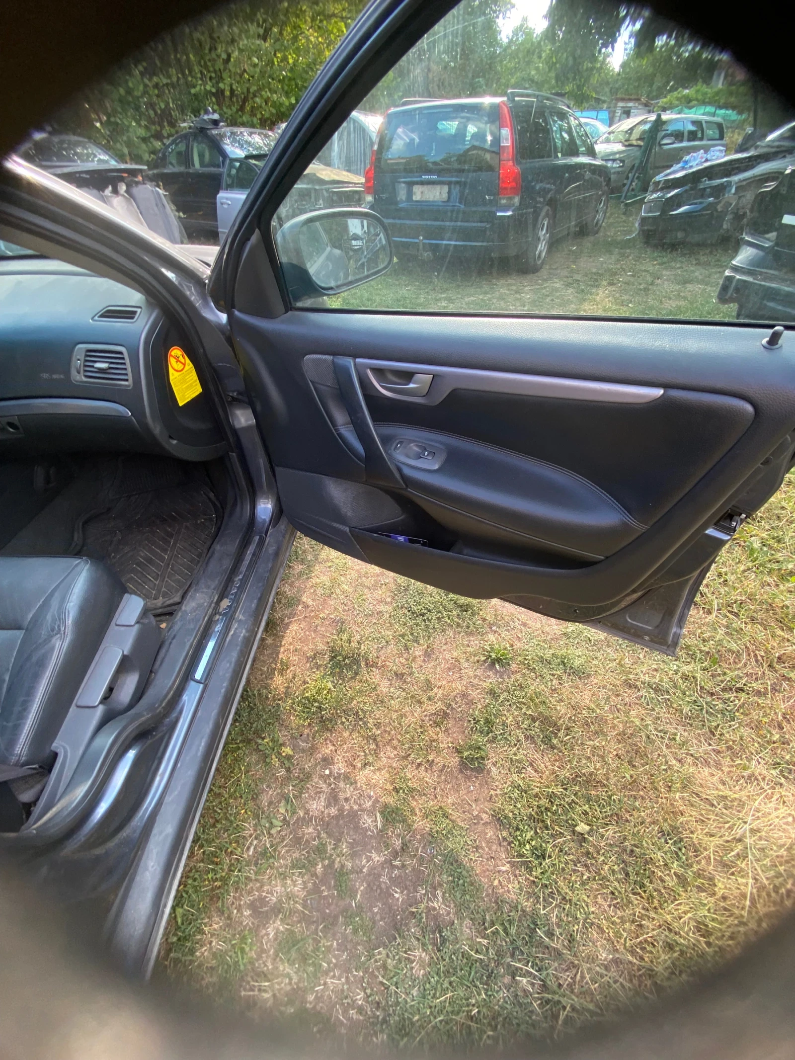 Volvo S60, снимка 3 - Автомобили и джипове - 56231201