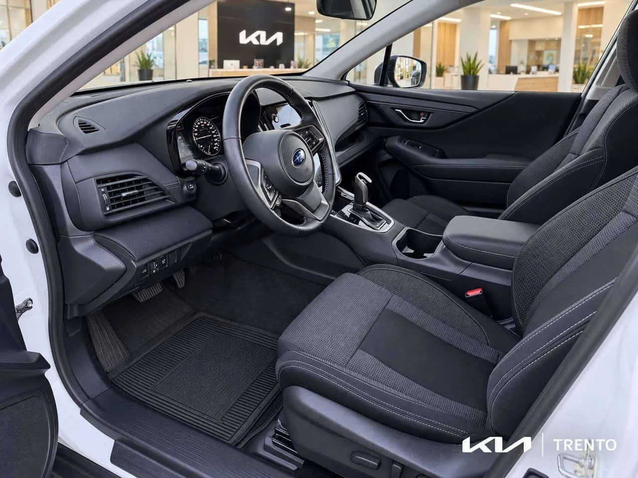 Subaru Outback * 2.5i Touring | Super Low Km | Sunroof | AppleCar | Mobile.bg � ����������� 7