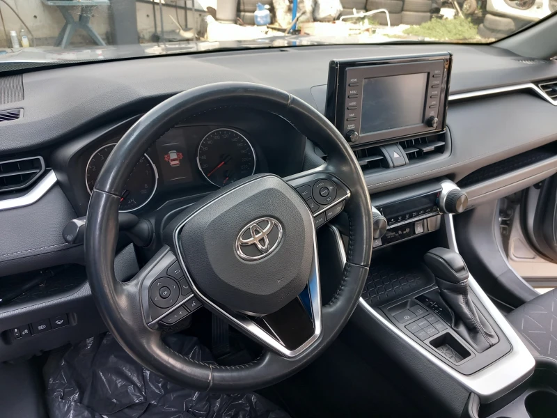 Toyota Rav4 Бензин, снимка 12 - Автомобили и джипове - 48409074