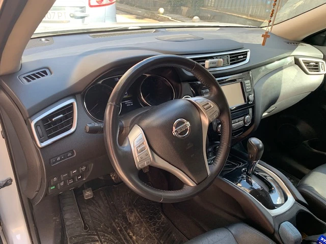 Nissan X-trail 2.5, снимка 4 - Автомобили и джипове - 49468883