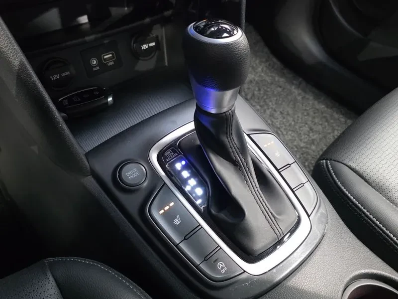 Hyundai Kona 1.6 2WD MODERN, снимка 9 - Автомобили и джипове - 55558621