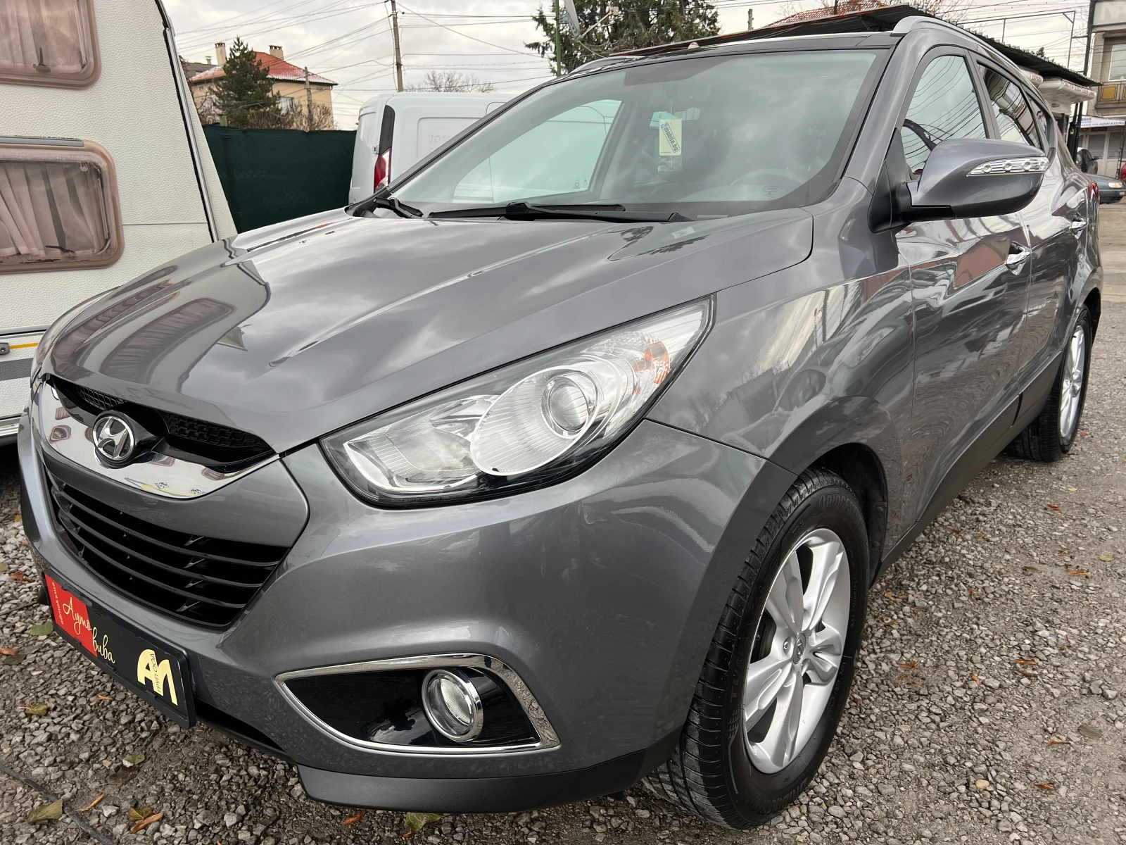 Hyundai IX35 2.0CRDi 4WD/ПАНОРАМА/НАВИГАЦИЯ/КОЖА/ПОДГРЕВ/PDC/ - [1] 