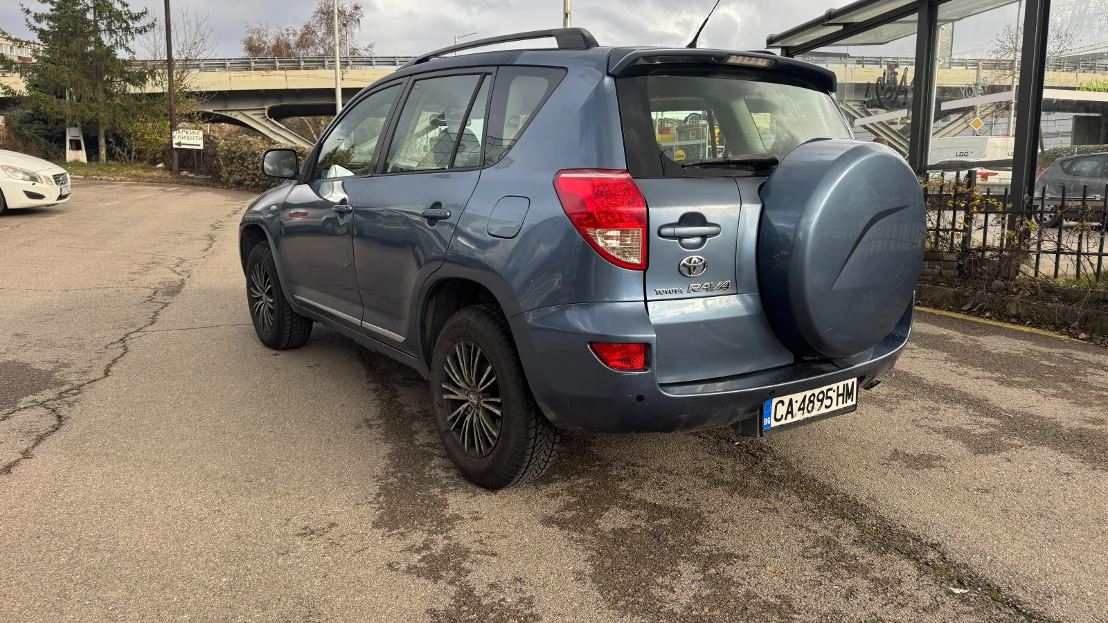Toyota Rav4 2.2 D-4D - изображение 6