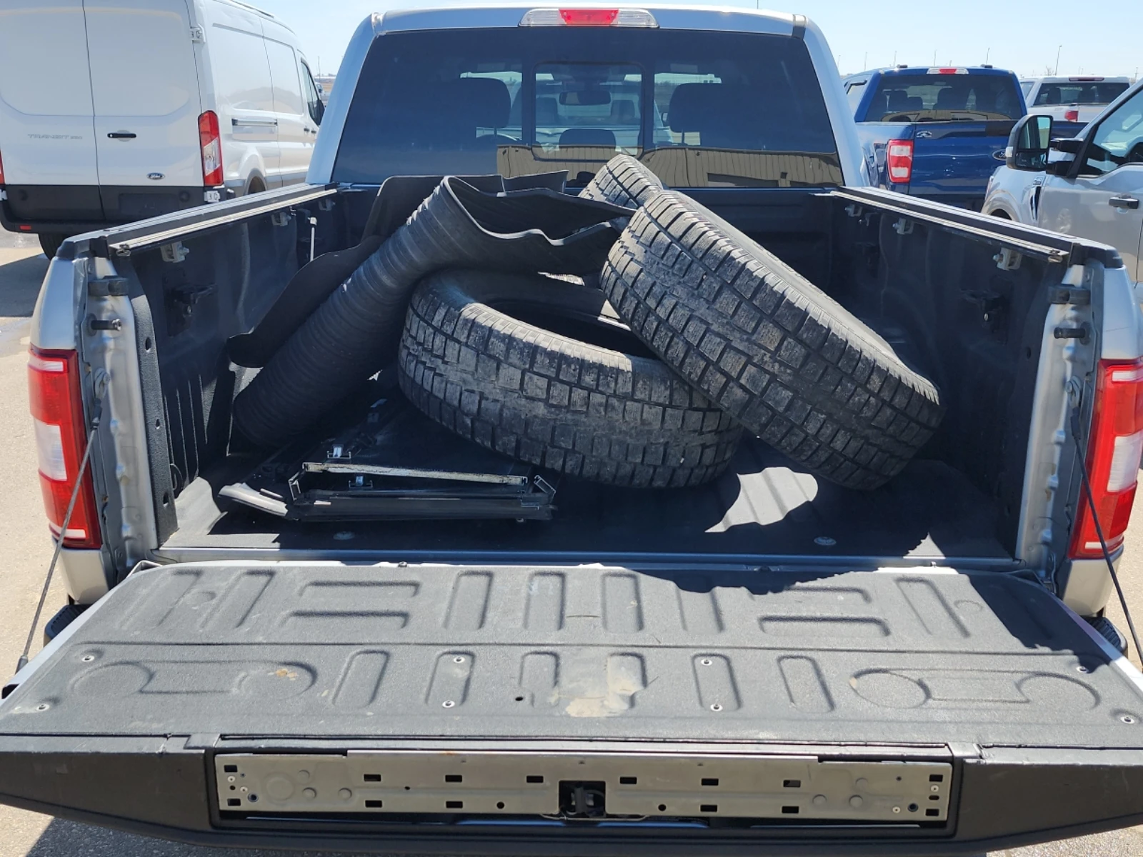 Ford F150  XL 4WD SuperCrew, снимка 8 - Автомобили и джипове - 54493282