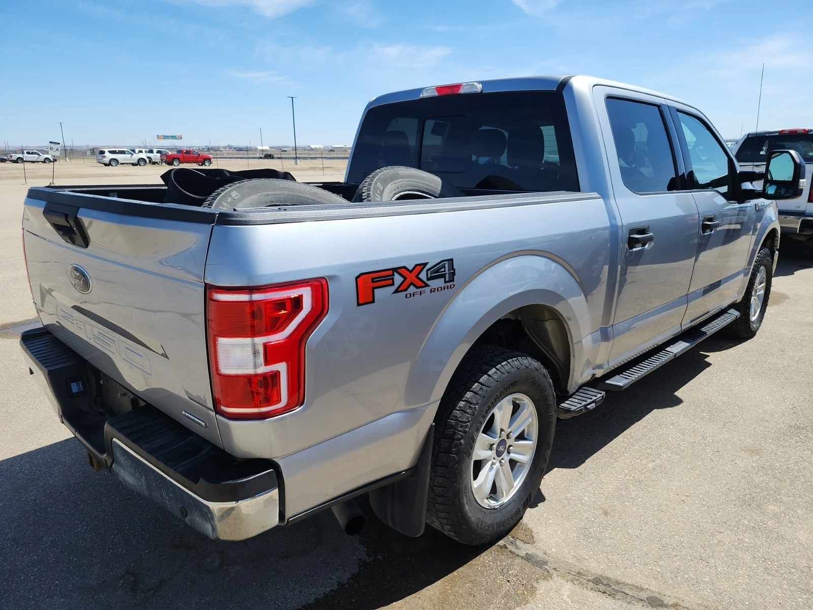 Ford F150  XL 4WD SuperCrew, снимка 4 - Автомобили и джипове - 54493282