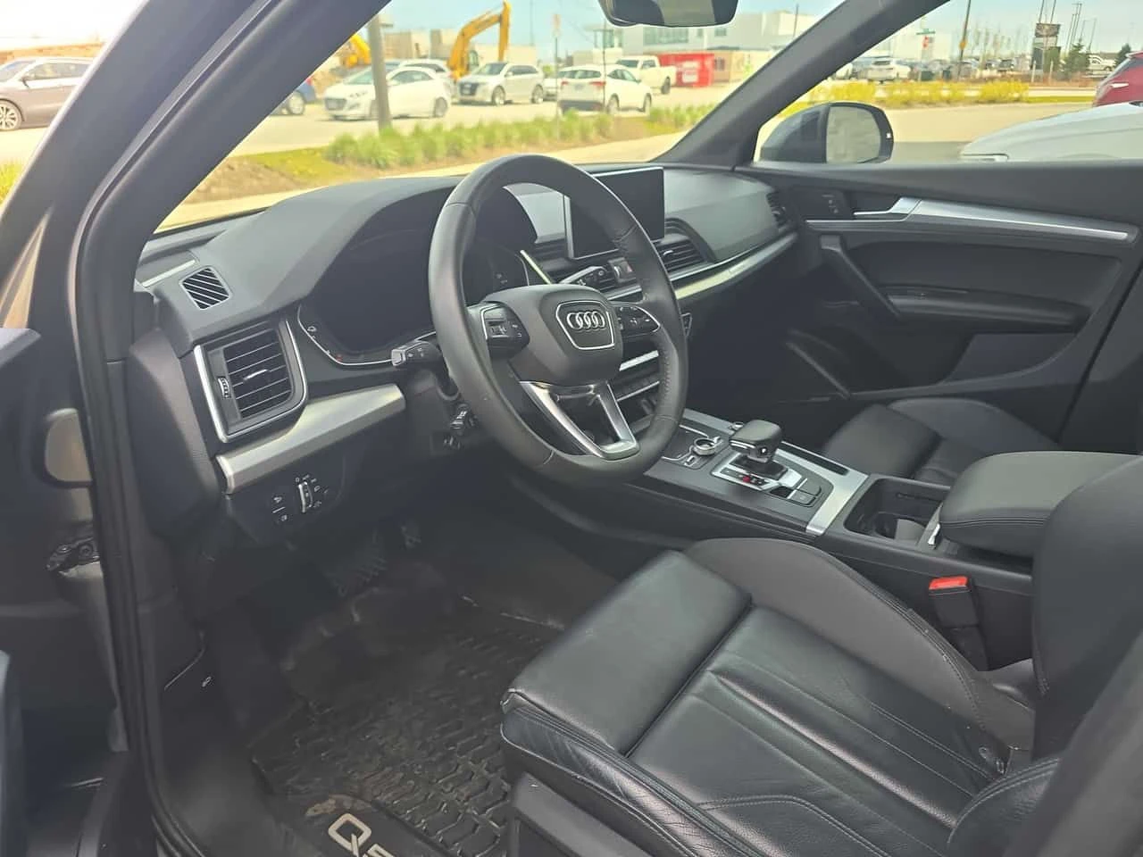 Audi Q5 * Technik S-LINE* DISTRONIC* B&O* 360* , снимка 5 - Автомобили и джипове - 54572885