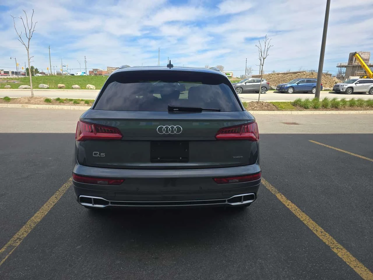 Audi Q5 * Technik S-LINE* DISTRONIC* B&O* 360* , снимка 4 - Автомобили и джипове - 54572885