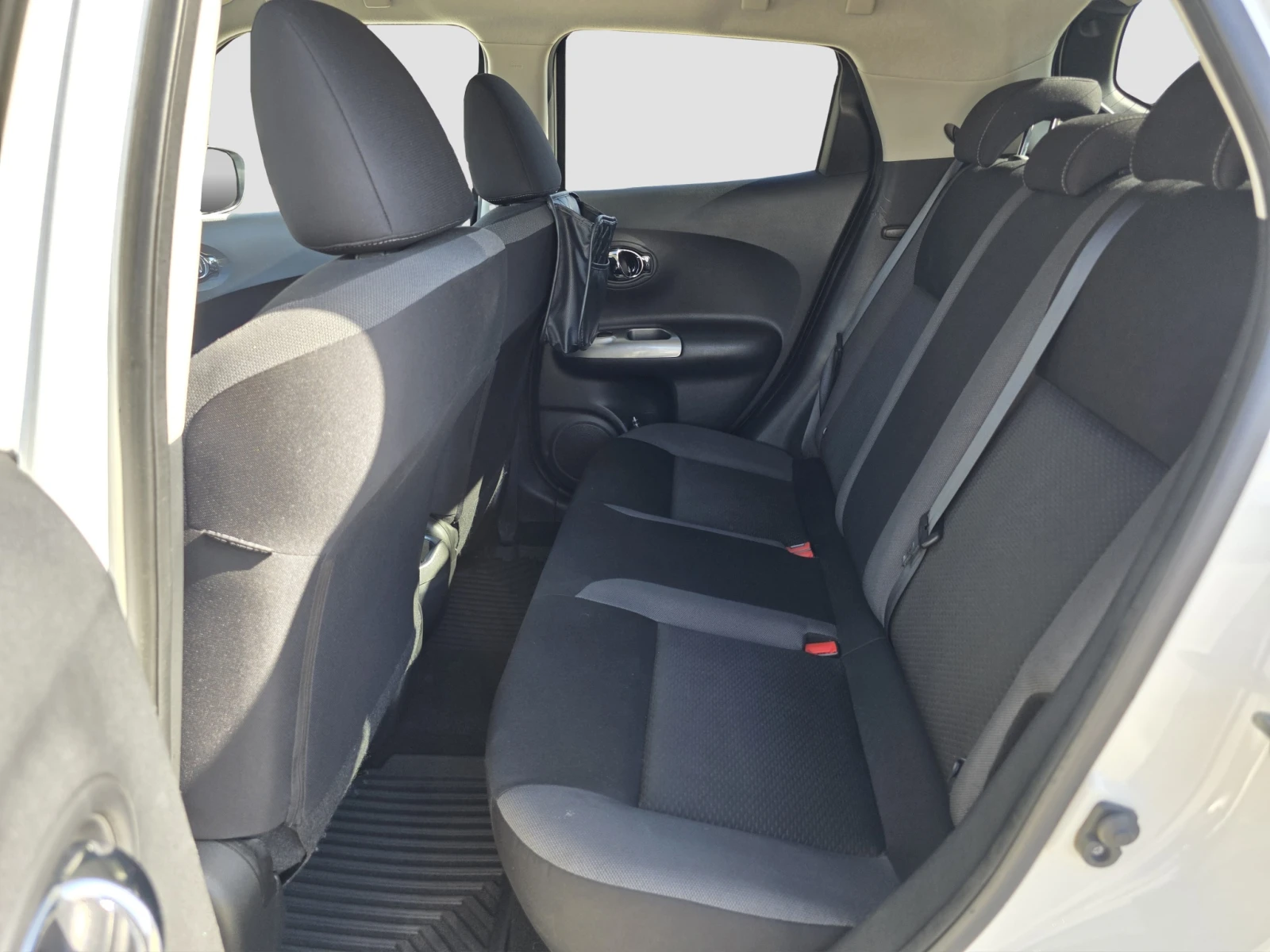 Nissan Juke 1.6, снимка 13 - Автомобили и джипове - 56358034