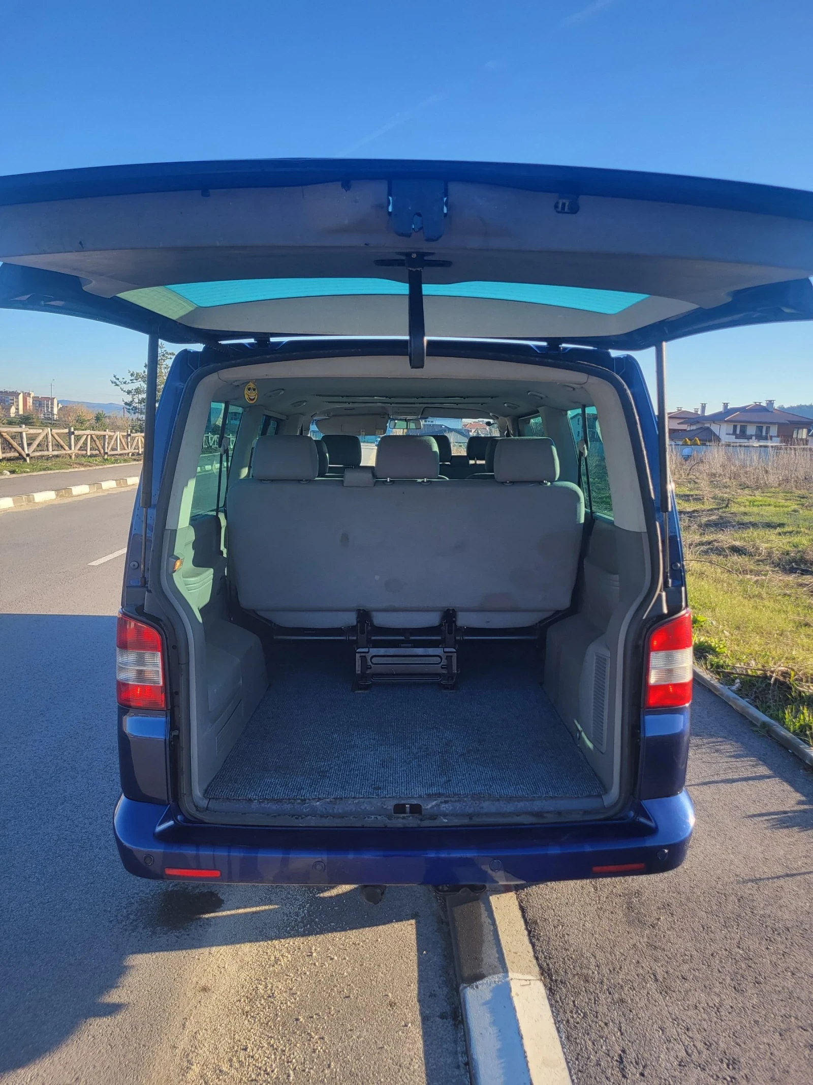 VW Caravelle  - изображение 10