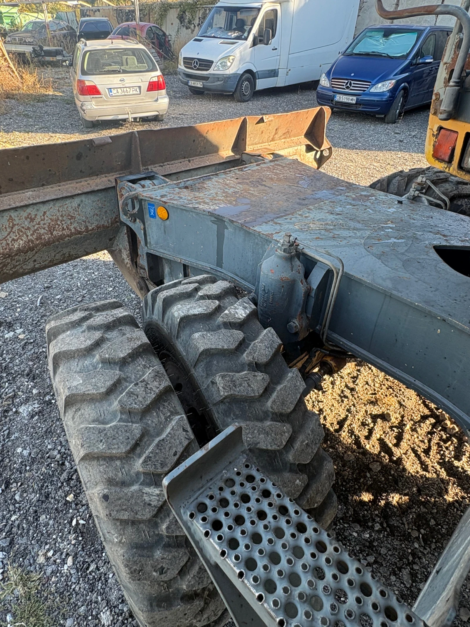 Багер Liebherr 904, снимка 2 - Индустриална техника - 56350756