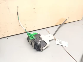 брава предна дясна Хюндай и40 1.7д