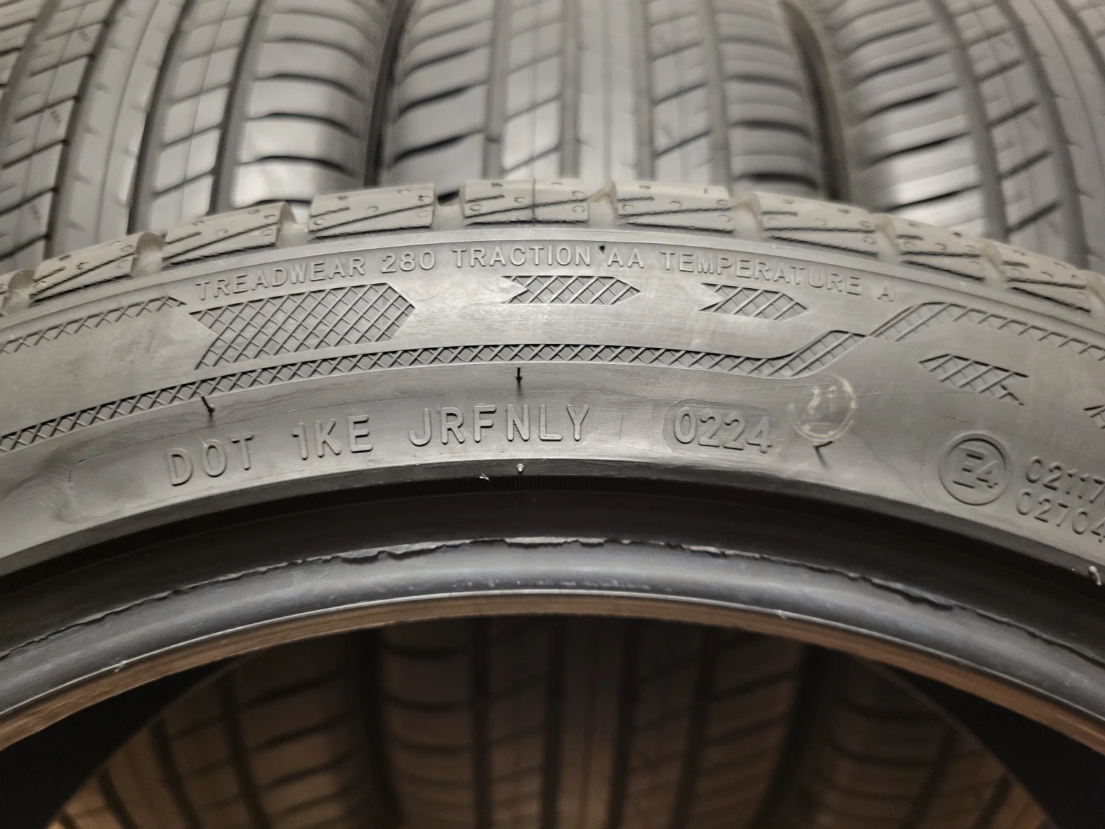 Гуми Летни 225/45R19, снимка 11 - Гуми и джанти - 53704201