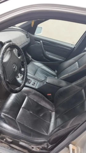 Mercedes-Benz C 220, снимка 5