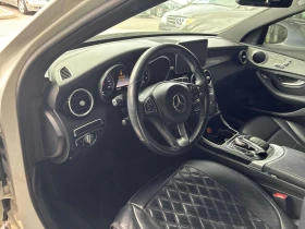Mercedes-Benz C 300 CARFAX/ПАНОРАМА/ПОДГРЕВ/НАВИ/ПАМЕТ, снимка 3