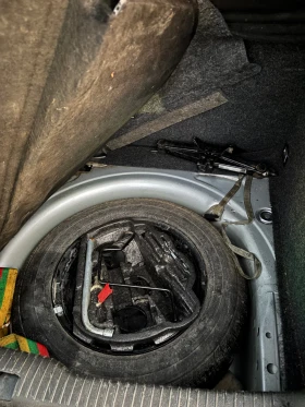 VW Golf 1.6 101 - 2100 € / 4107.24 лв. - 23402565 12