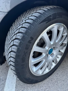 VW Polo 1.2 Бензин 4 врати Обслужено - 3550 € / 6943.20 лв. - 33978141 8