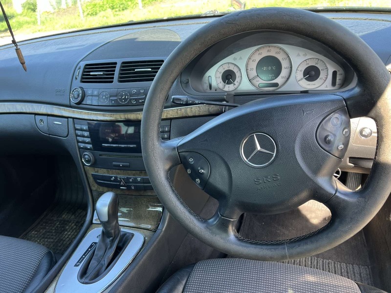 Mercedes-Benz E 270, снимка 14 - Автомобили и джипове - 45709965