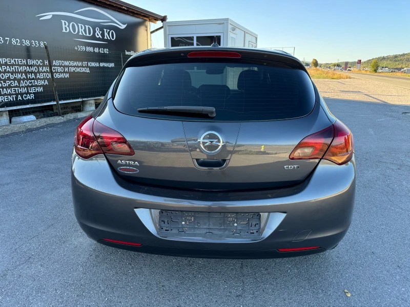 Opel Astra 1.7CDTI-Cosmo Navi, снимка 5 - Автомобили и джипове - 47379482