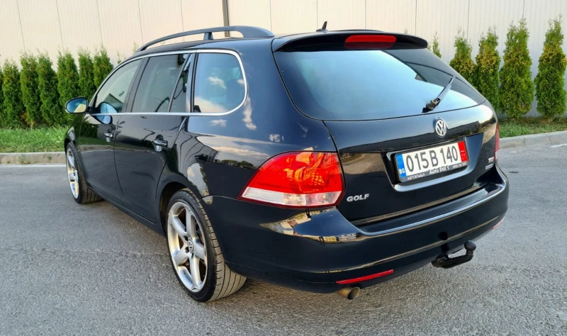 VW Golf 1.6TDI, снимка 5 - Автомобили и джипове - 47412671