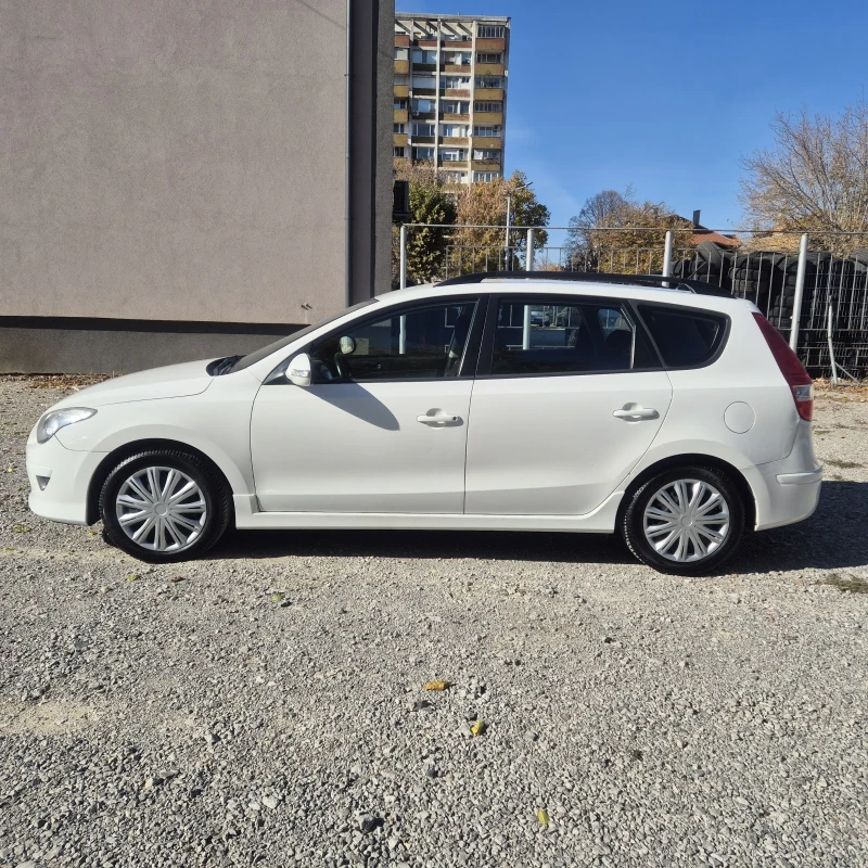 Hyundai I30 ШВЕЙЦАРИЯ , снимка 5 - Автомобили и джипове - 47814579