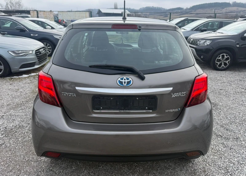 Toyota Yaris 1.5 Hybrid* 100к.с* Full* ТОП* , снимка 5 - Автомобили и джипове - 52907380