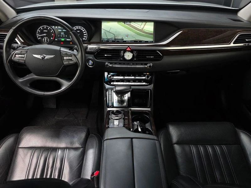 Genesis G90 3.3 Automatic, снимка 10 - Автомобили и джипове - 55598967