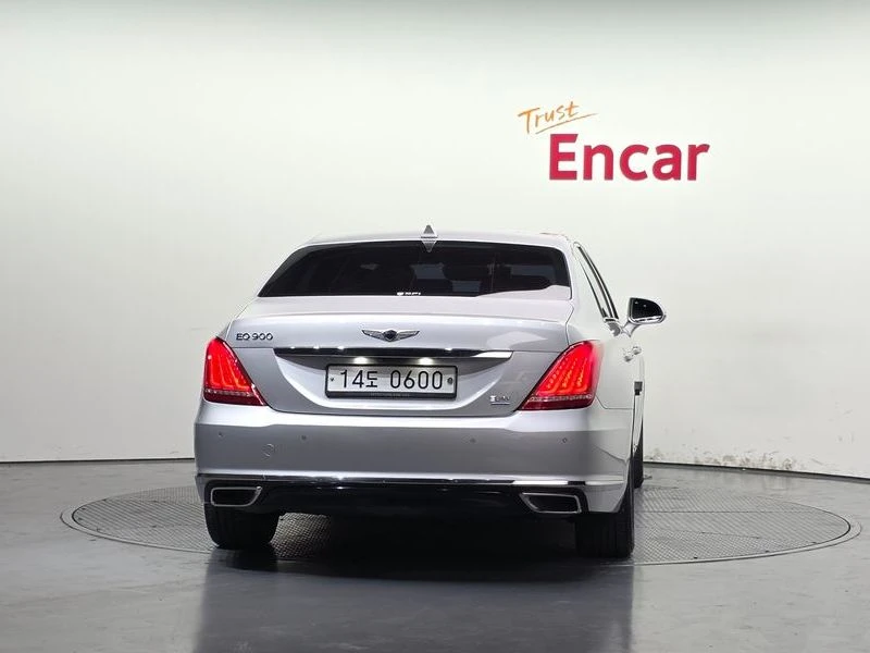 Genesis G90 3.3 Automatic, снимка 4 - Автомобили и джипове - 55598967